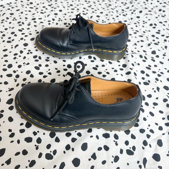 Dr Martens | 1461 Women’s Black Smooth Leather Lace Up Oxford Shoes 6 Like New - Picture 6 of 9